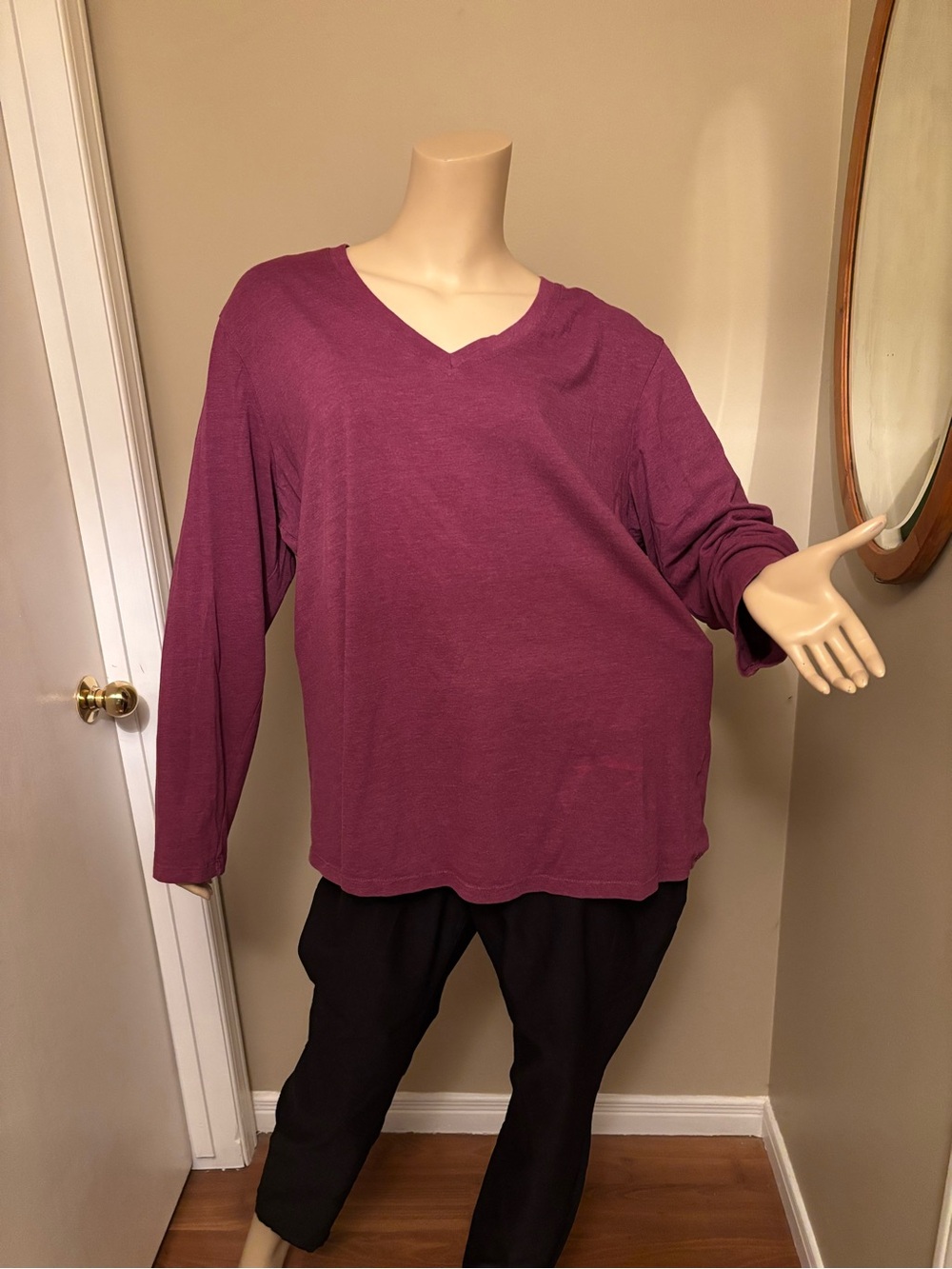 Relaxed Plum V-Neck Long Sleeve Top
